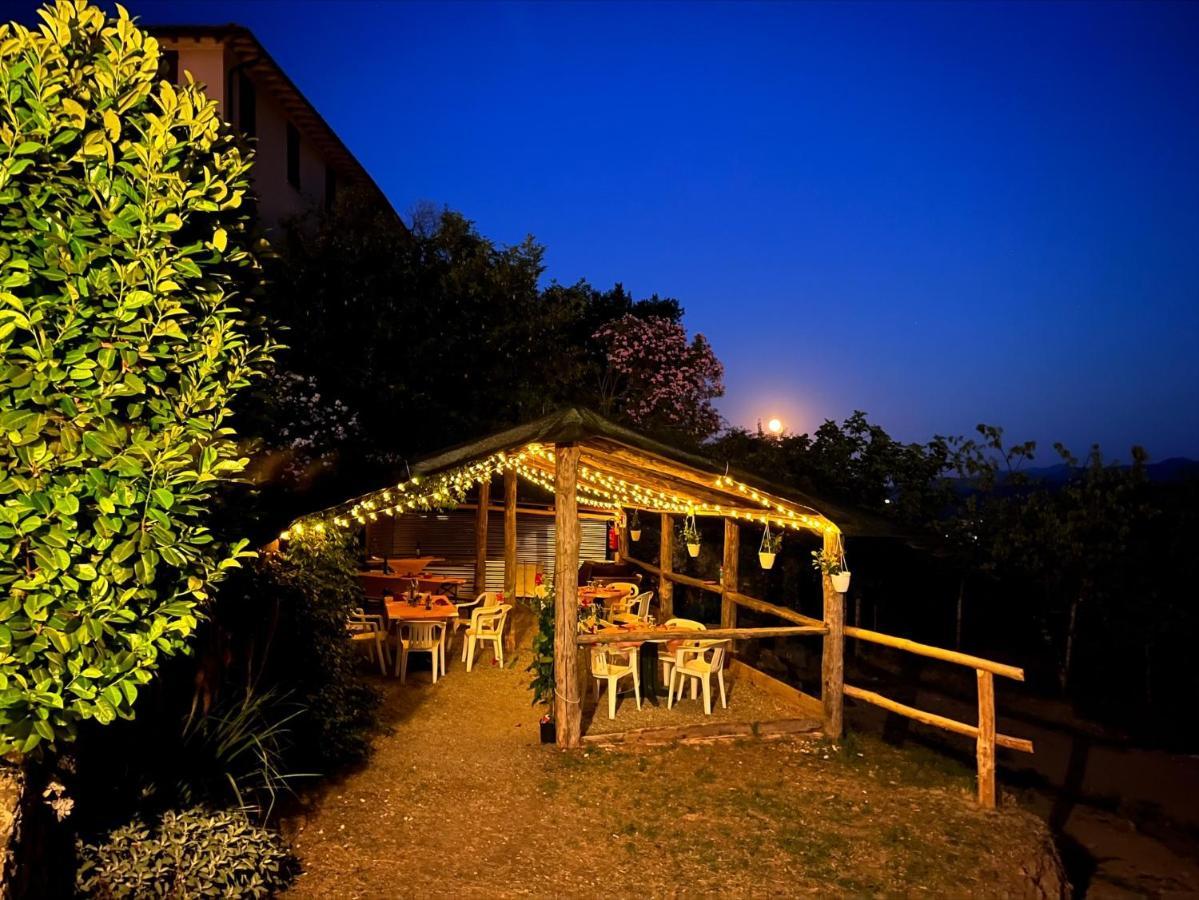 Locanda Agrogallo Carro Ngoại thất bức ảnh