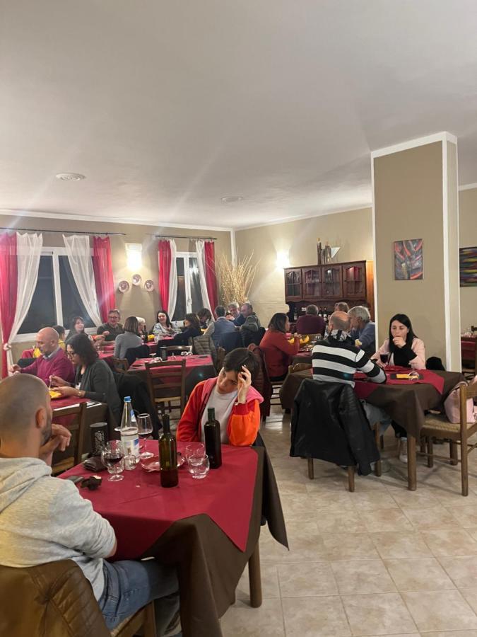Locanda Agrogallo Carro Ngoại thất bức ảnh